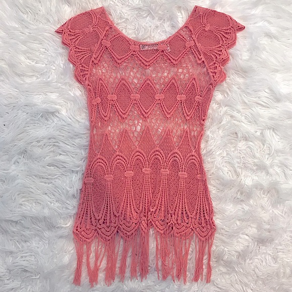 Versona Tops - NEW! Versona Coral Pink Crochet Tank, Size S.